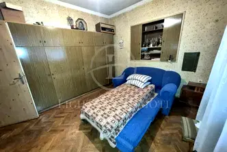 Етаж от къща в Пловдив, Център