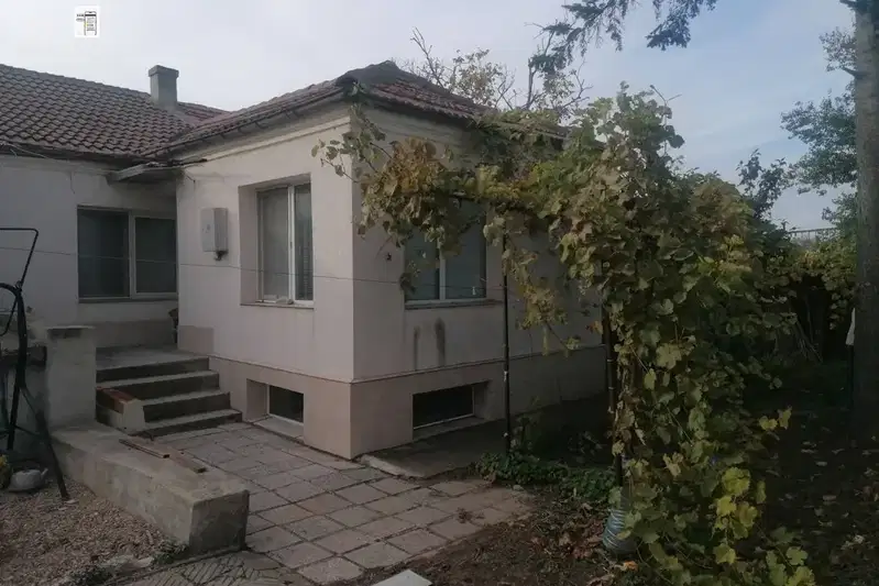 House in Dobrich, Pineta
