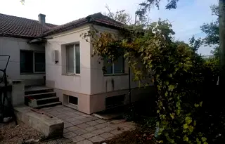 Къща в Добрич, Пинета