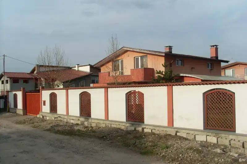 House in област София, Kostinbrod