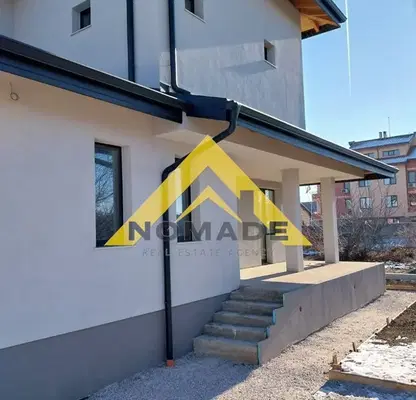 Photo 3 — House in Plovdiv, Ostromila