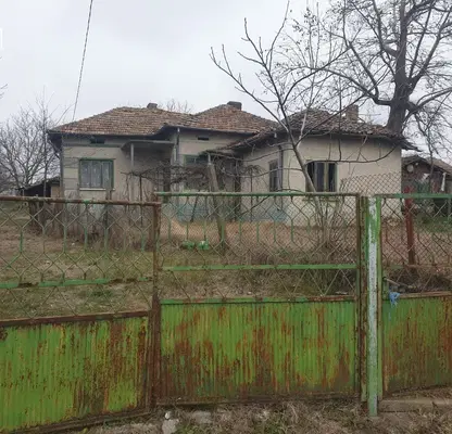 Снимка 4 — Къща в Добрич, с. Ангеларий