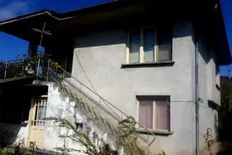 Къща във Велико Търново, с. Асеново
