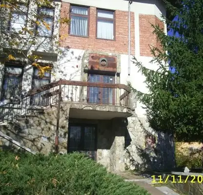 Снимка 2 — Къща в Кюстендил, с. Драговищица