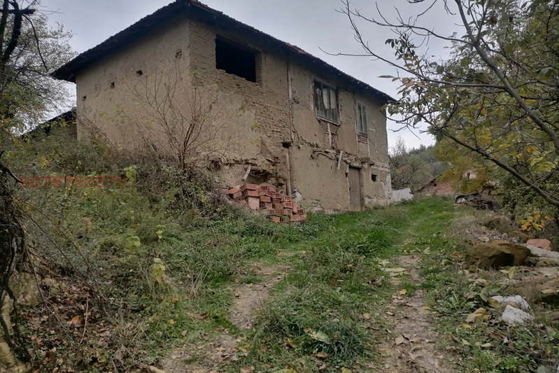 Къща в Кюстендил, с. Голям Върбовник