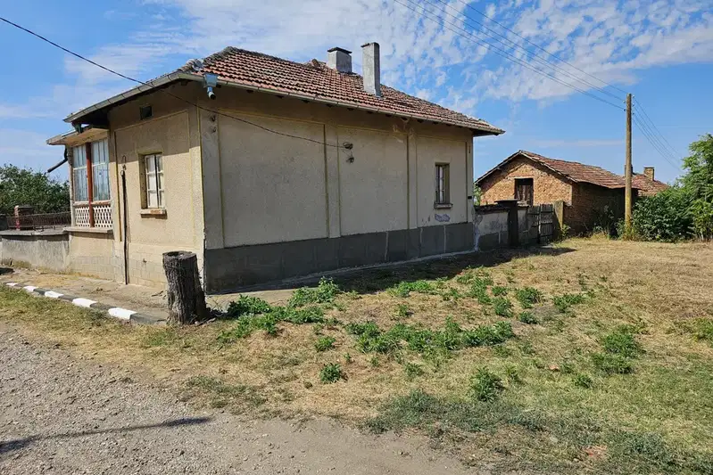 Къща в Плевен, с. Опанец