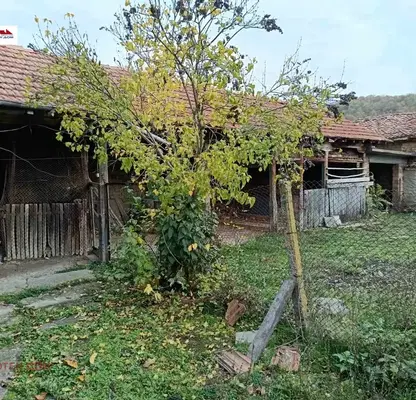 Снимка 4 — Къща в Шумен, с. Веселиново