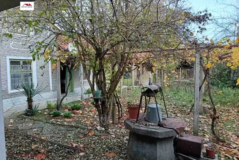 Къща в Шумен, с. Веселиново