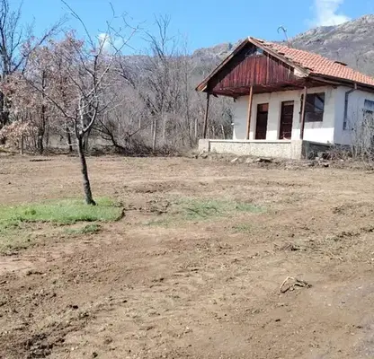 Снимка 5 — Къща в Сливен, в.з. Сливен
