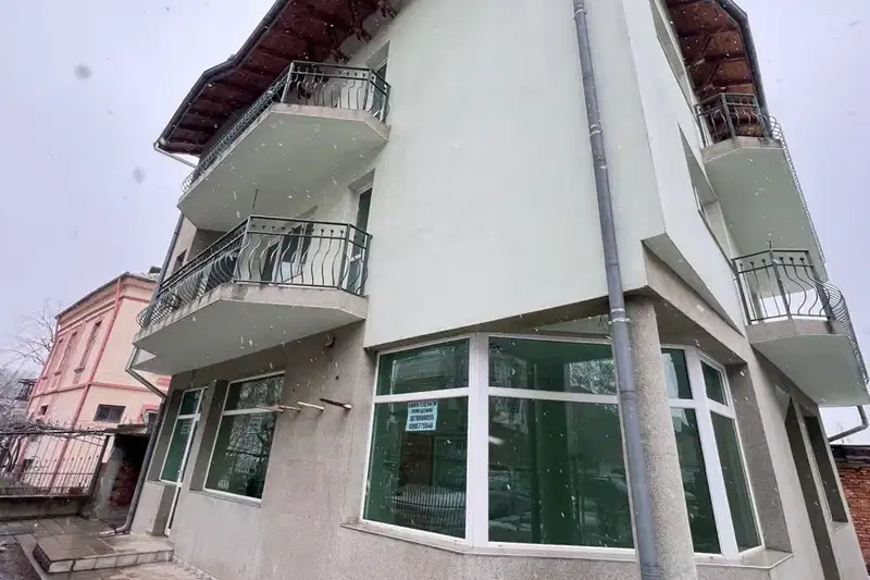 Office in Oblast Montana, Lom