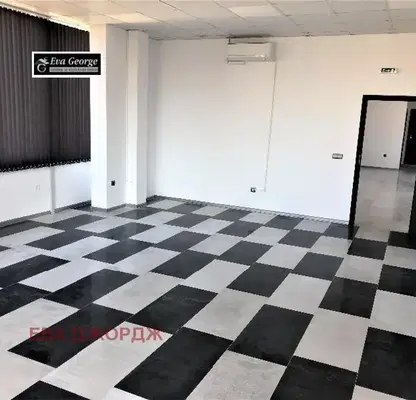 Photo 4 — Office in Студентски