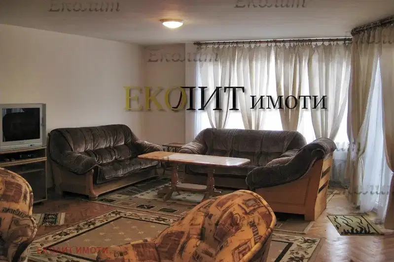 Многостаен апартамент в Студентски