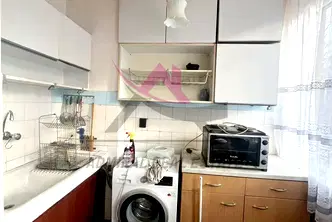 Четиристаен апартамент с тераса в Базар Левски, Варна