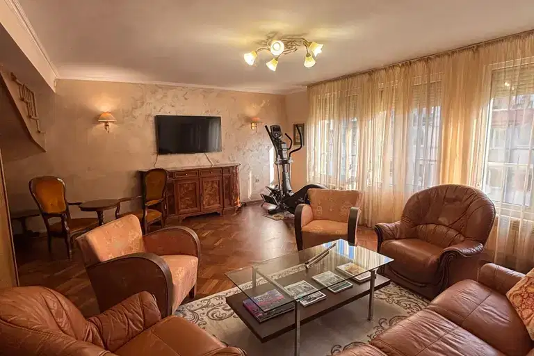 4-bedroom apartment in Sofiya, Belite Brezi
