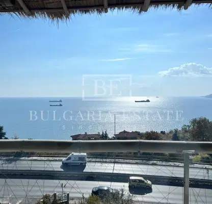 Снимка 4 — Многостаен апартамент във Варна, Бриз
