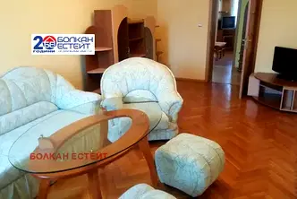 Многостаен апартамент във Велико Търново, Център