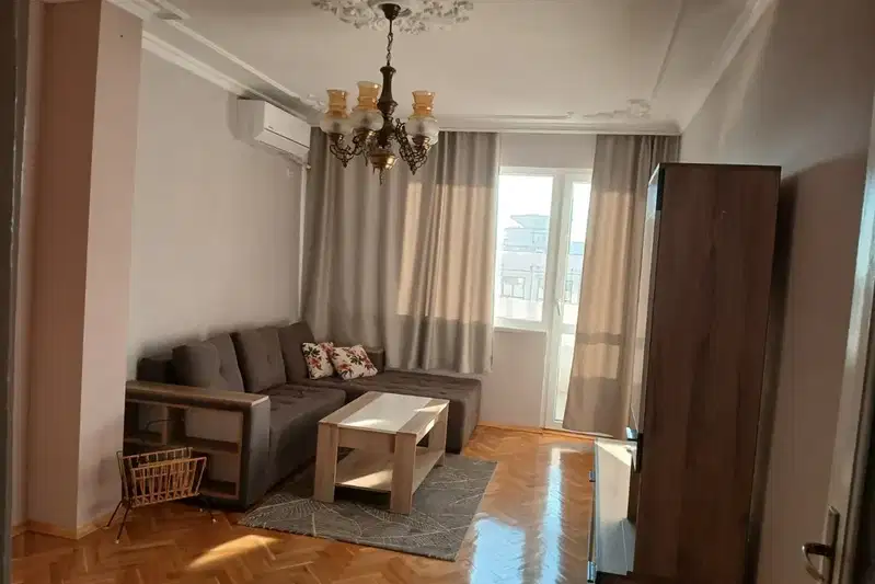 Многостаен апартамент във Варна, Център