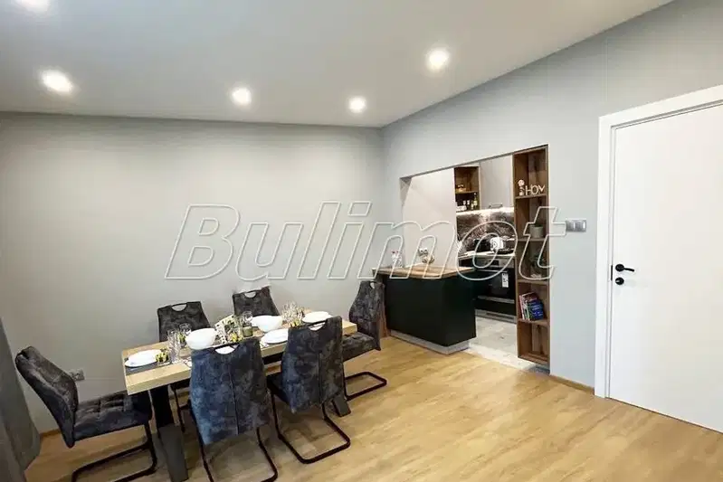 4-bedroom apartment in Varna, Centyr