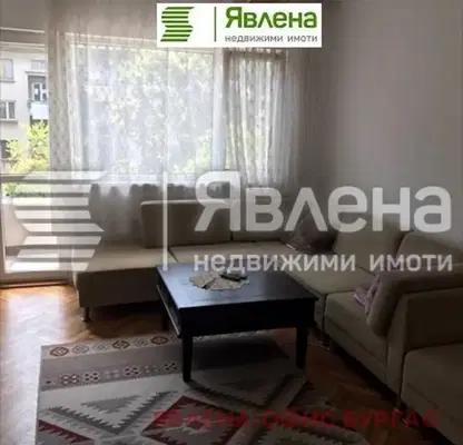 Снимка 2 — Многостаен апартамент в Бургас, Център