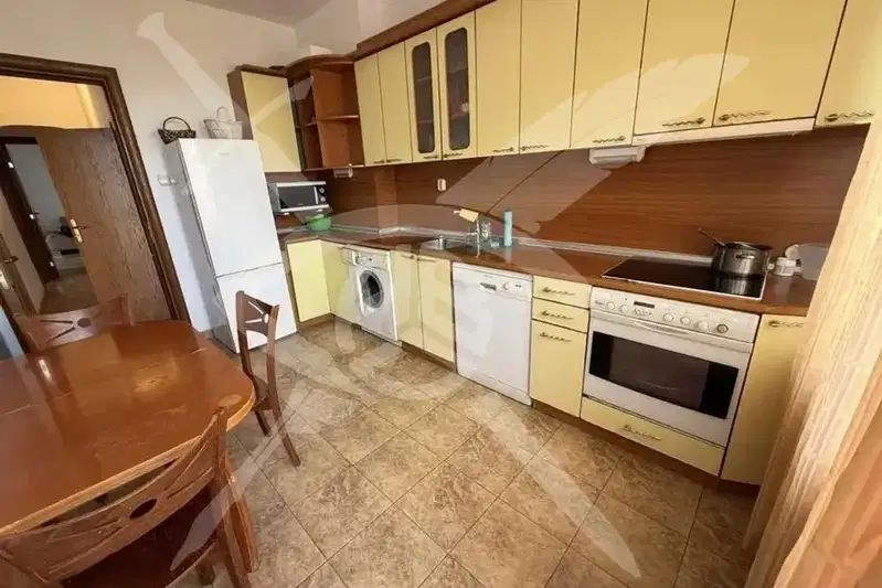 4-bedroom apartment in Varna, Centyr