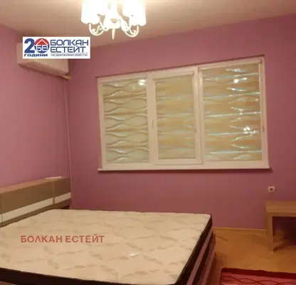 Снимка 5 — Многостаен апартамент във Велико Търново, Център