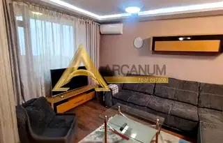 Просторен 4-стаен апартамент на 4-ти етаж в Чайка, Варна