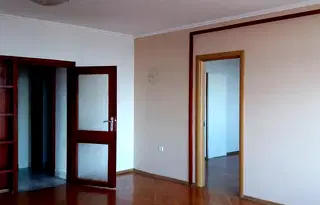 Просторен 4-стаен апартамент с 4 тераси в кв. Изток, София