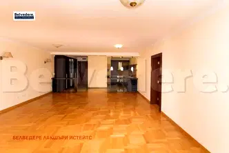 Многостаен апартамент в София, Изток