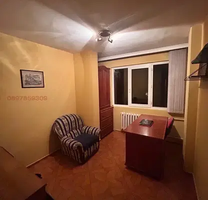 Снимка 2 — Четиристаен апартамент с две тераси в Красно село, София