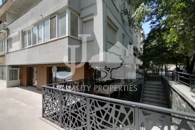 Многостаен апартамент в София, Лозенец