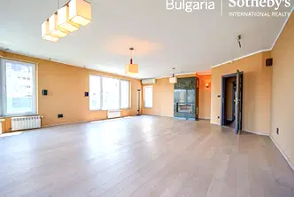 Многостаен апартамент в София, Лозенец