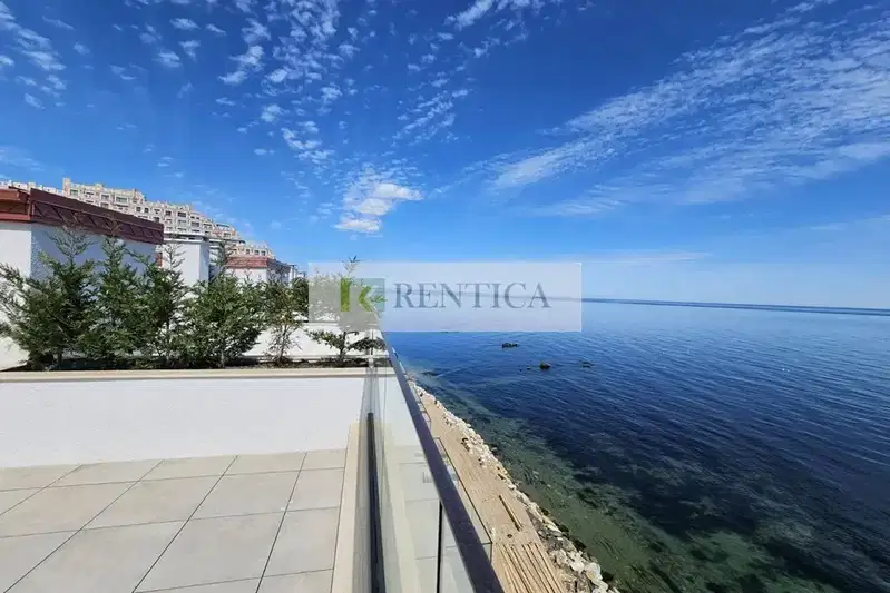 Луксозен 4-стаен апартамент с морска панорама в м-т Ален мак, Варна