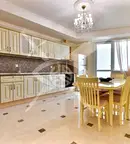 Многостаен апартамент във Варна, Младост 1