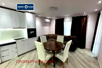 Многостаен апартамент в Плевен, Широк център