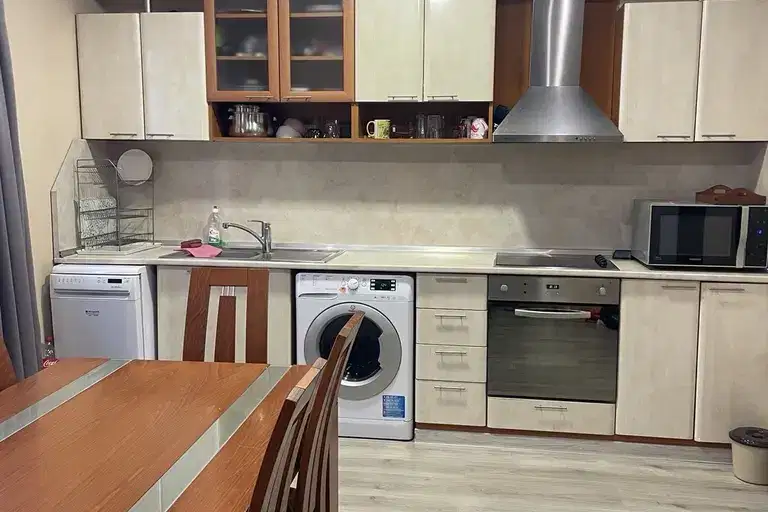 4-bedroom apartment in Pleven, Shirok Centyr