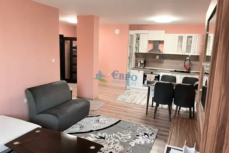 4-bedroom apartment in Stara Zagora, Tri Chuchura - Centyr
