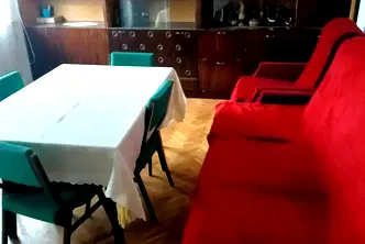 Многостаен апартамент в Раз, Варош