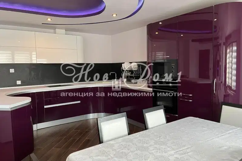 Многостаен апартамент във Варна, Виница