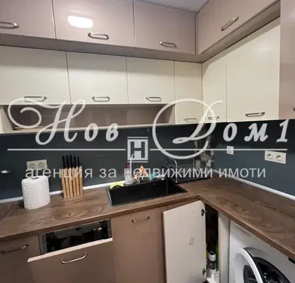 Снимка 5 — Луксозен 4-стаен апартамент с 4 тераси във ВИНС-Червен площад, Варна