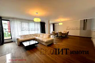 Многостаен апартамент в София, в.з.Киноцентъра