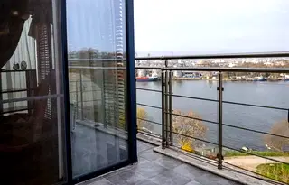 Луксозен 2-стаен апартамент с морска панорама в Аспарухово, Варна