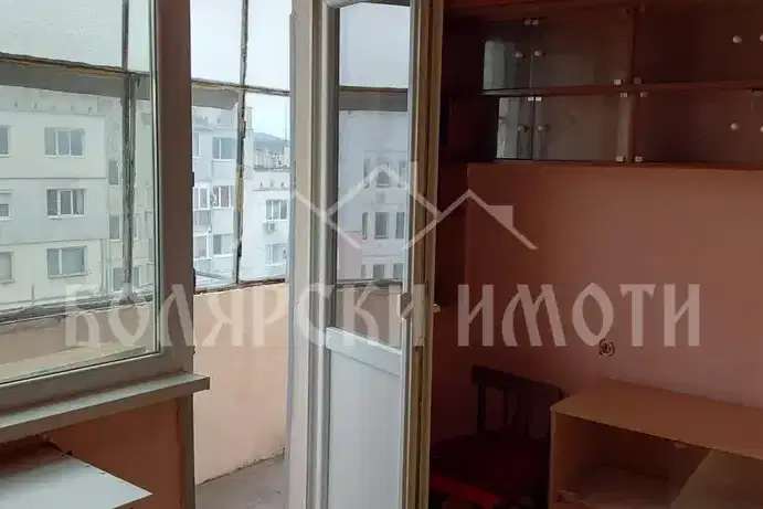 Двустаен апартамент във Велико Търново, Бузлуджа
