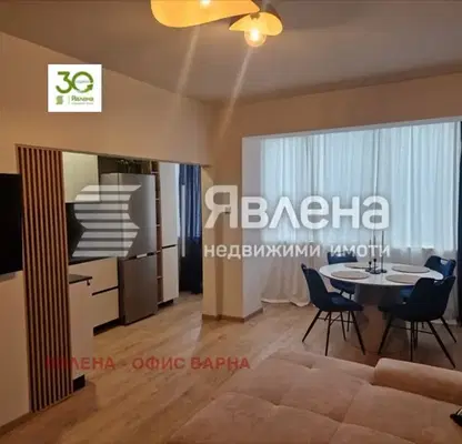 Снимка 2 — Двустаен апартамент във Варна, Централна поща