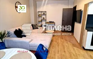 Двустаен апартамент във Варна, Централна поща