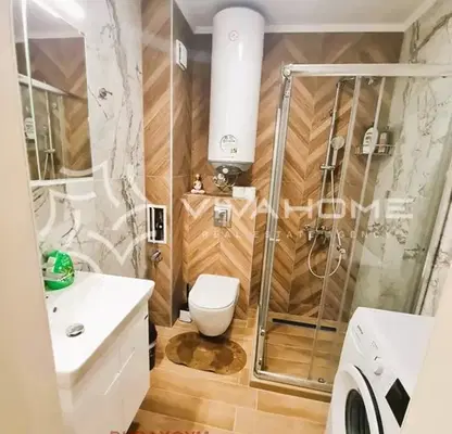 Снимка 5 — Двустаен апартамент във Варна, Център
