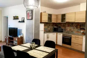 Двустаен апартамент във Варна, Гръцка махала