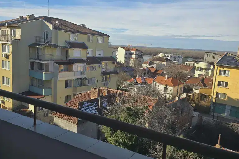Двустаен апартамент в Русе, Център