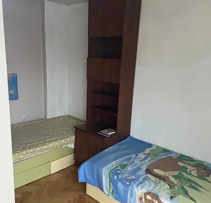 Снимка 3 — Двустаен апартамент в Кърджали, Център