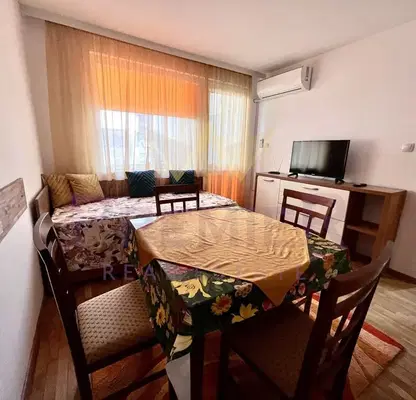 Photo 2 — 2-bedroom apartment in Varna, Centyr