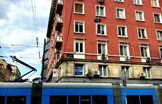 Двустаен апартамент с отделна кухня в Център, София